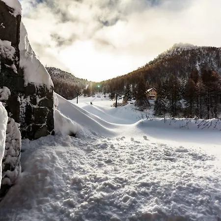 ホテル Al Foiron クラヴィエーレ