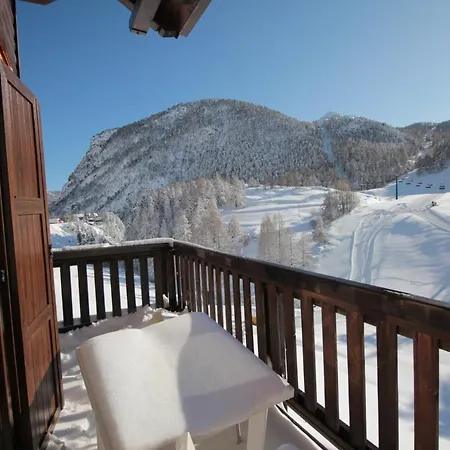 Al Foiron ホテル 3*